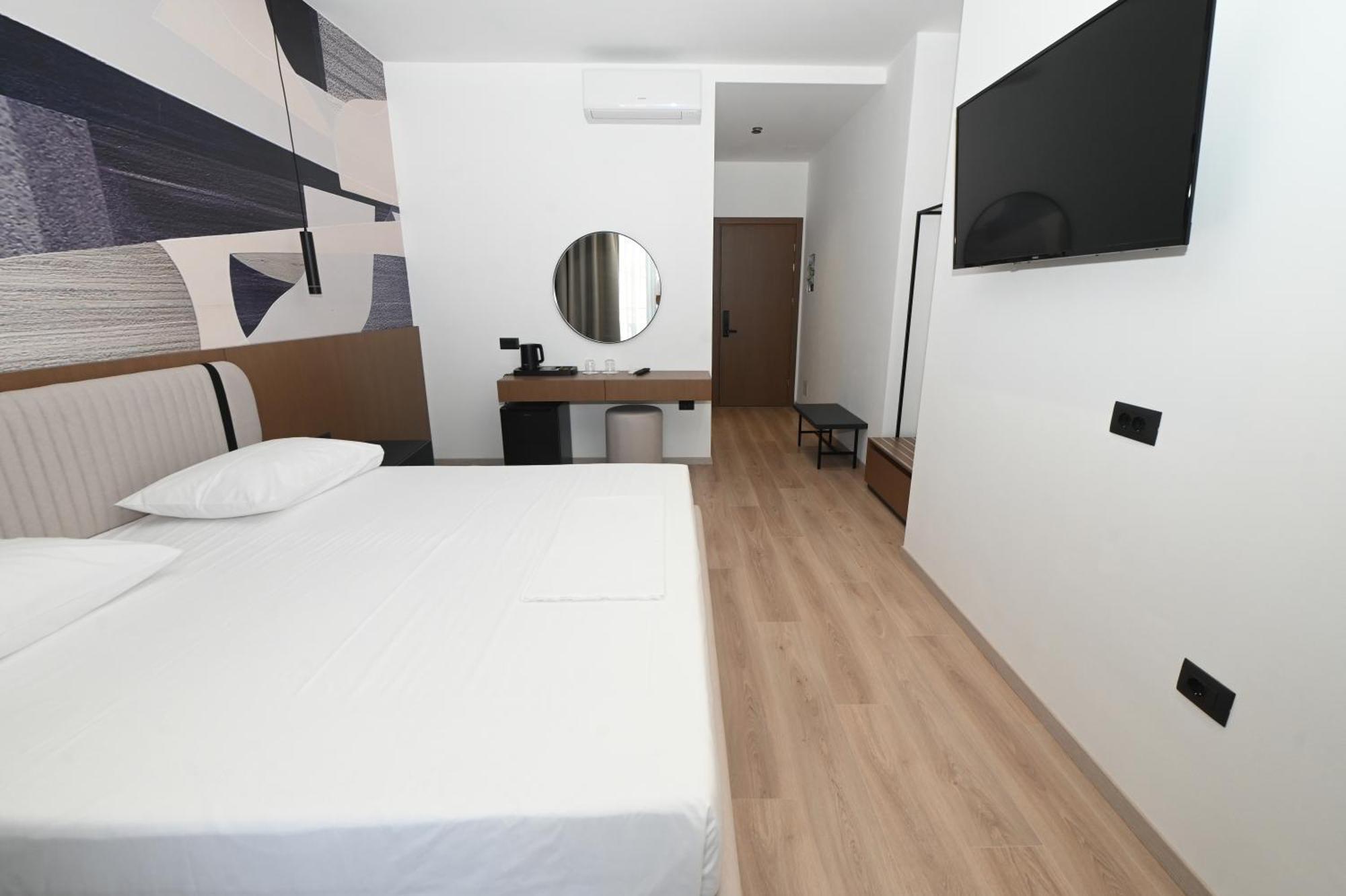 Monun Hotel Ksamil Extérieur photo