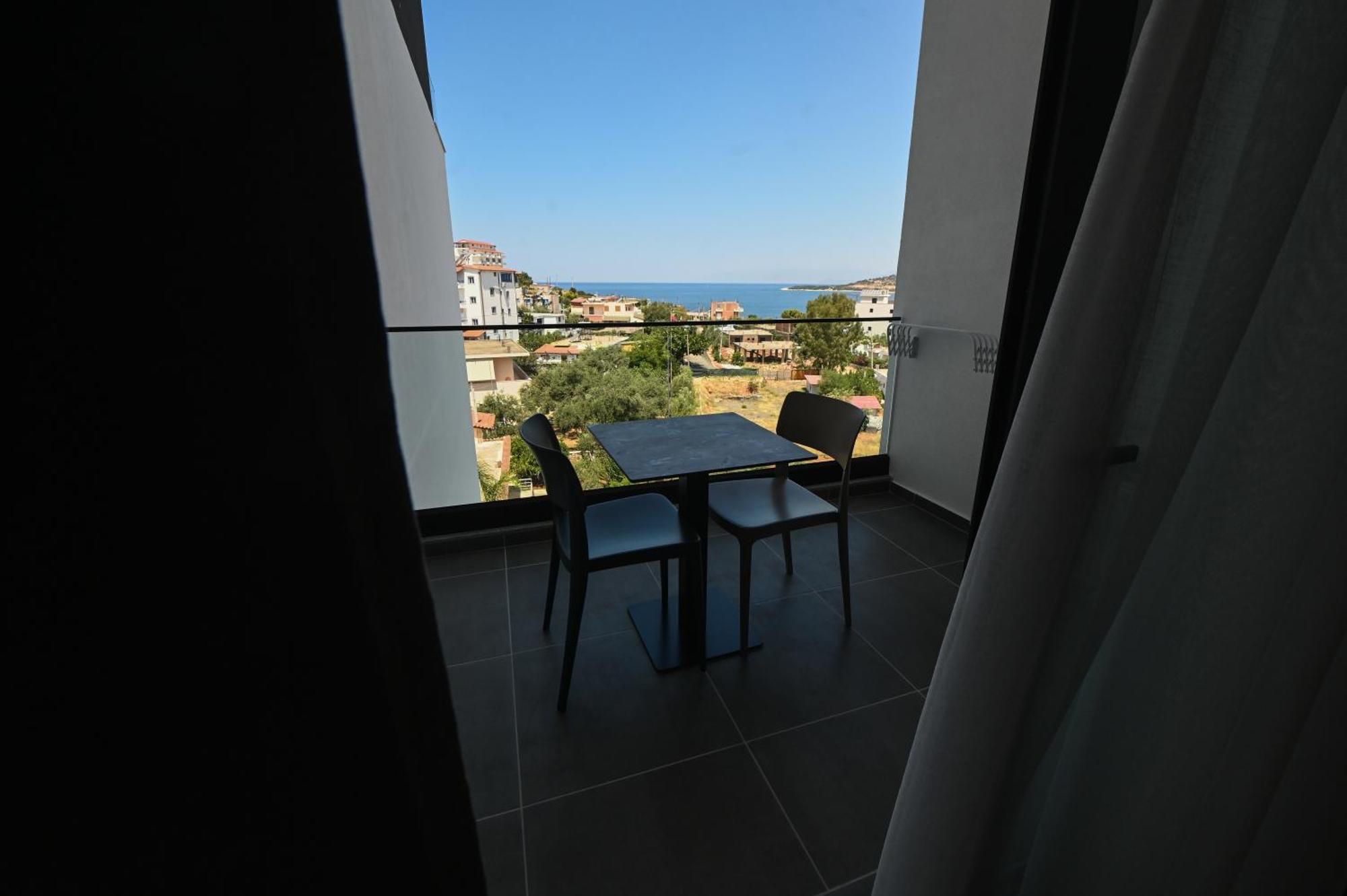 Monun Hotel Ksamil Extérieur photo