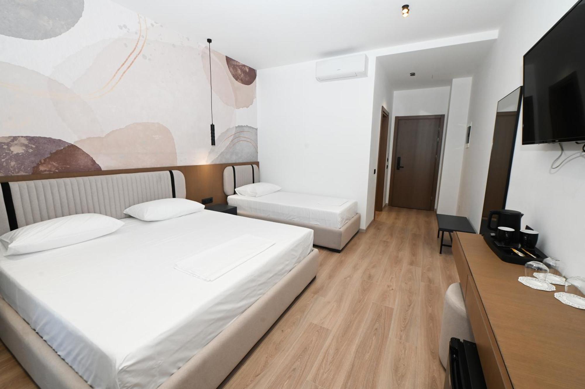 Monun Hotel Ksamil Extérieur photo