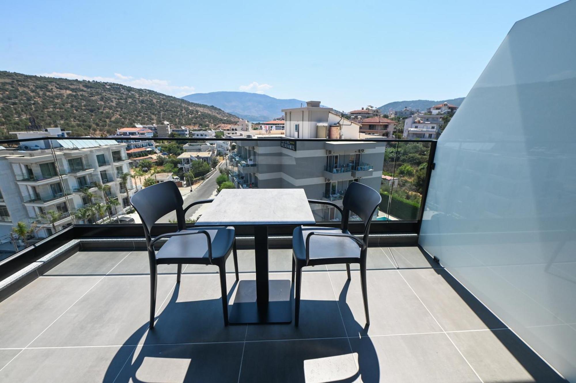 Monun Hotel Ksamil Extérieur photo